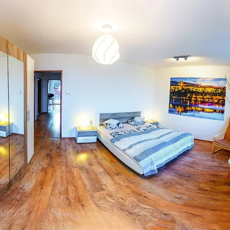 Apartment Pod Sychrovem Prague Exterior photo